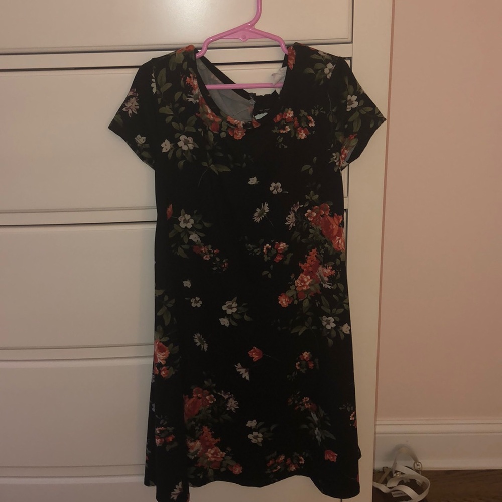Black floral t-shirt dress